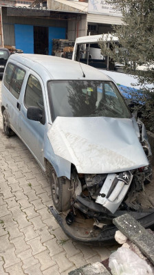 Peugeot  partneri kesme tavan 2002