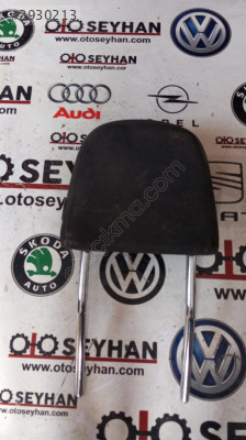 Golf 7 ön sağ koltuk başlığı