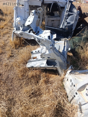 Fluence sağ ön podya şase