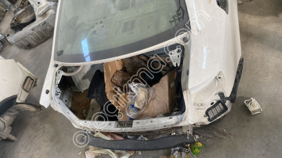 AUDİ A4 ARKA TAMPON DEMİRİ ASEL OTO