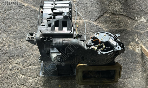 Fiat linea 1.3 kalorifer kutusu
