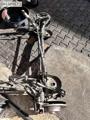 Yeni Caddy arka traves dolu hatasız dingil