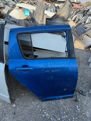 SUZUKİ SWİFT SAĞ ARKA KAPI ÇIKMA ORJİNAL