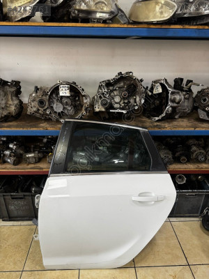 OPE ASTRA J TURBO 1,4 BENZİNLİ  SOL ARKA KAPI