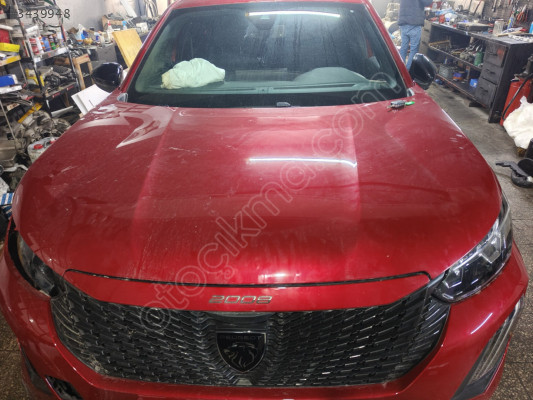 Peugeot 2008 SUV hatasız ön kaput