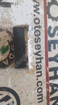 5N0827566 Audi A4 2014 bagaj açma kolu svic