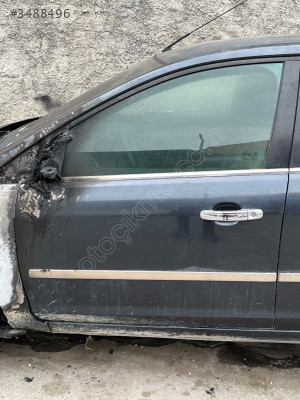 FORD FOCUS GHİA SOL ÖN KAPI