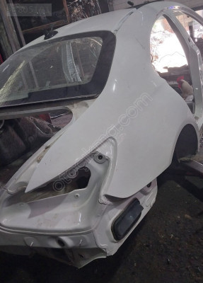 MERCEDES AMG CLA200 2013 ORİJİNAL HATASIZ TAVAN ARKA
