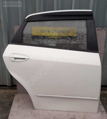 FİAT LİNEA SAĞ ARKA KAPI ÇEVİK OTO ÇIKMA