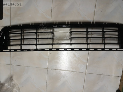 5G0853677G Alt Tampon Izgarası Golf7