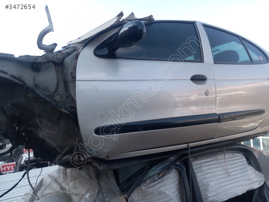 Renault megane 1 sal ön kapı komple çıkma