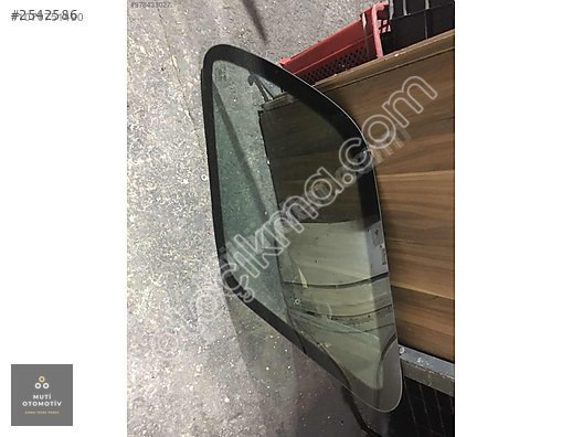 Fiat palio weekend sağ arka kelebek cam