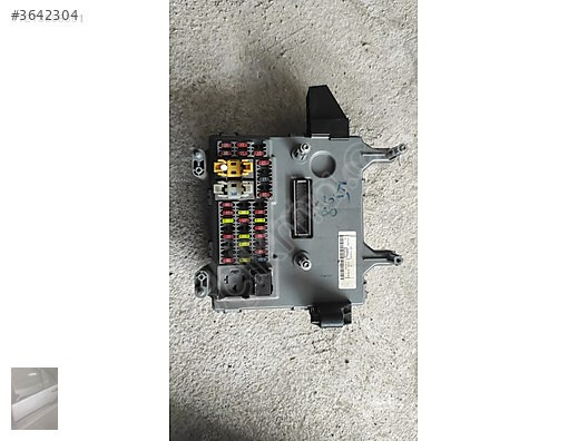 JEEP LİBERTY 2.8 SİGORTA KUTUSU 56010436AC