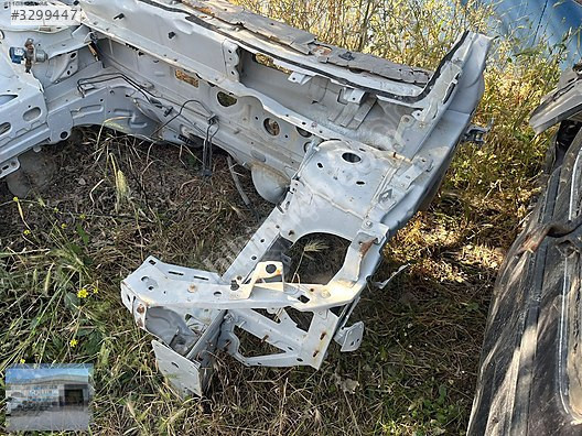 OTO CEMDEN ÇIKMA RENAULT FLUENCE MEGANE 3 SOL ÇEYREK