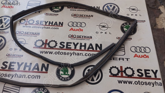 68151-0D240 Toyota Yaris 2015 sol ön kapı cam çerçeve fitil