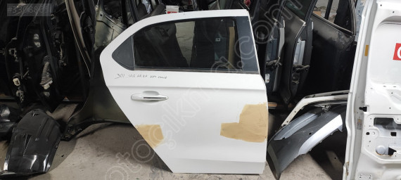 301 SAĞ ARKA KAPI DOLU