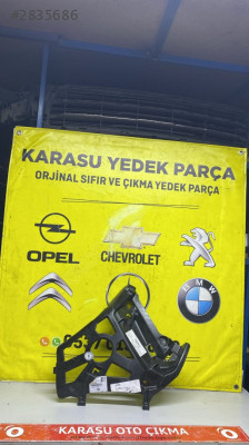 Citroen C4 X Sağ Arka Tampon Braketi