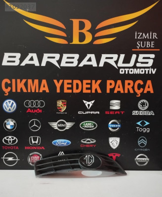 VOLKSWAGEN PASSAT SAĞ SİS FAR KAPAĞI 3C0853666A
