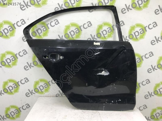 VOLKSWAGEN JETTA 2011 2018 SAĞ ARKA KAPI 5C6833056