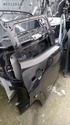 Jeep Renegade çıkma sağ arka kapı