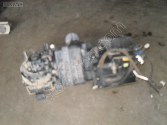 NİSSAN PRİMERA ÇIKMA KOMPLE KALİFER KUTUSU