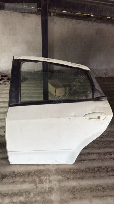 Fiat Linea sol arka kapı 18.000