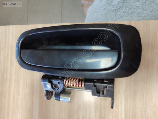 KAPI KOLU COROLLA 98-00 AE111 ARKA SAĞ DIŞ