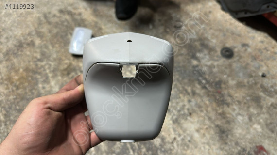 2019-2025 RENAULT MEGANE 4 AYNA İÇ PLASTİĞİ ORJ ÇIKMA