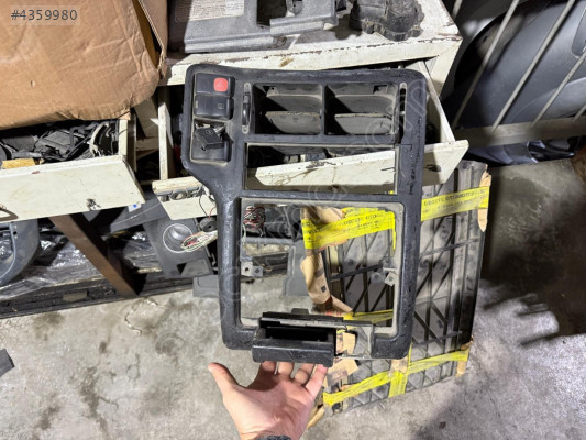 VOLKSWAGEN POLO CLASSİC TEYP ÇERÇEVESİ ORJİNAL ÇIKMA