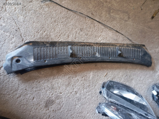 Fiat Tempra ön cam ızgarası.7585663