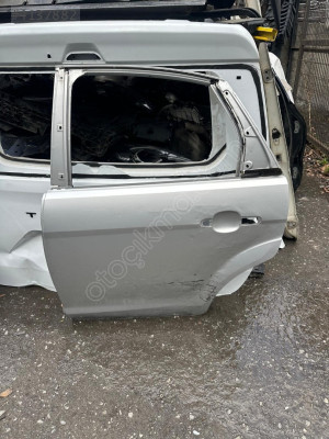 MİRİM OTODAN FORD FOCUS 2.5 SOL ARKA KAPI