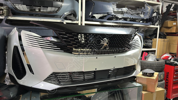 Peugeot 3008 ön tampon dolu beyaz orjinal