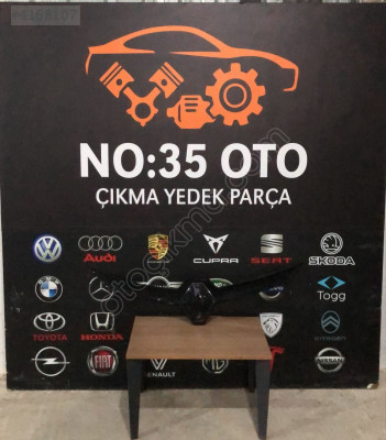 620786224R RENAULT CLİO 5 ÖN PANJUR ÜST PARÇA 2020 SONRASI