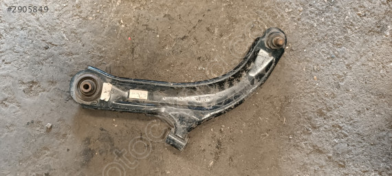 Renault Clio 3 ön alt tabla