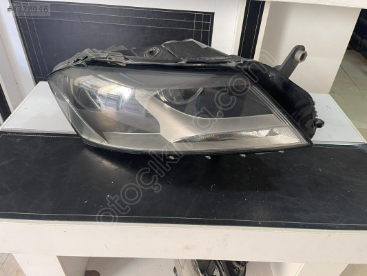 VOLKSWAGEN PASSAT B7 SAĞ ÖN FAR