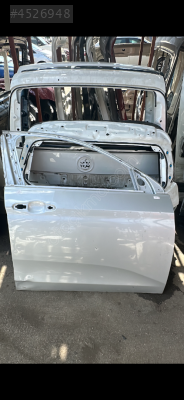 Fiat Egea sağ ön kapı çıkma orjınal