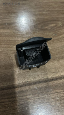 2001 Model Ford Focus 1 İçin Orijinal Küllük Parçası