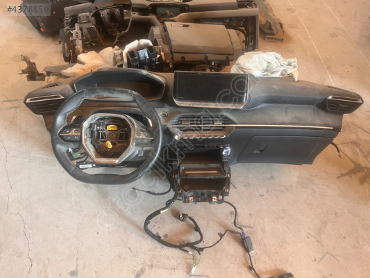 Peugeot 2008 DOLU TORPİDO