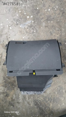 MEGANE 4 TORPİDO GÖZÜ ÇEKMECE 685009086R