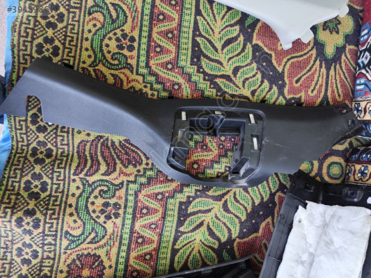 RENAULT KADJAR ARKA KOLTUK YANI PLASTİĞİ