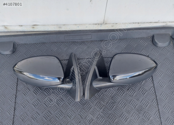Opel İnsignia B Sağ Ayna