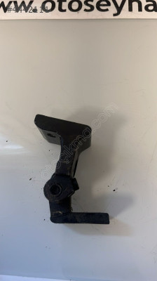 8P4833402 Audi A3 2009 sağ arka kapı üst menteşesi