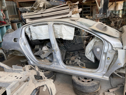 PEUGEOT 407 TAVAN LAMBASI ORJİNAL ÇIKMA TEMİZ ÜRÜN