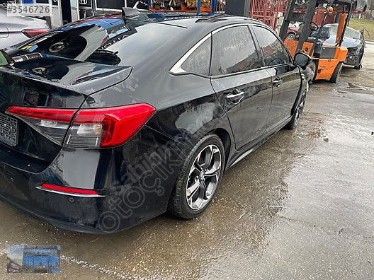 HONDA CİVİC FE1 SAĞ ARKA ÇAMURLUK KESME 2022-2025