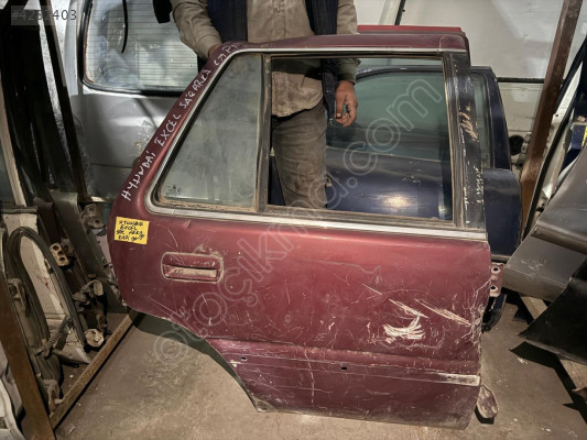 HYUNDAİ EXCEL SAĞ ARKA KAPI DOLU ORJİNAL ÇIKMA 90-95 MODEL