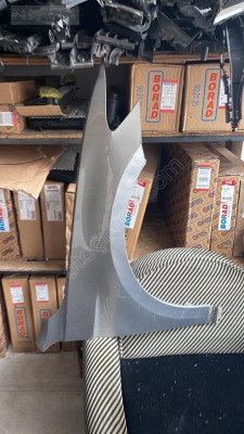 VOLKSWAGEN PASSAT B8 SAĞ ÖN ÇAMURLUK