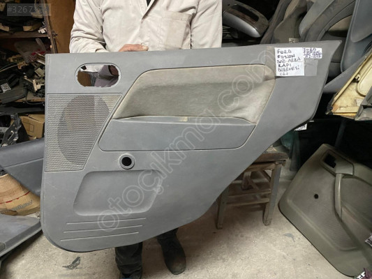 Orjinal Çıkma Ford Fusion Sağ Arka Kapı Döşemesi - Temiz