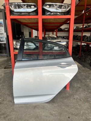 Hyundai accent blue sol arka kapı