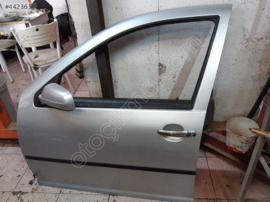 VOLKSWAGEN GOLF 4 SOL ÖN KAPI