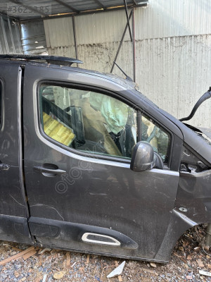 Peugeot rifter sağ ön kapı